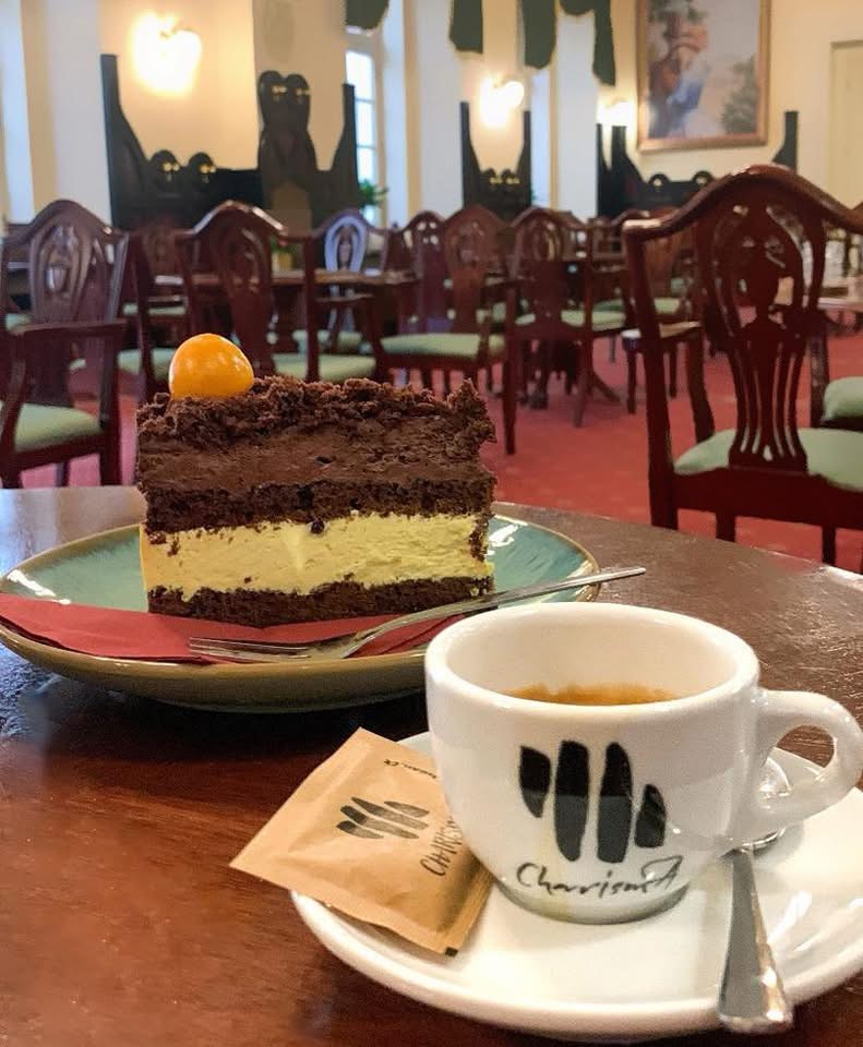Café Strauss